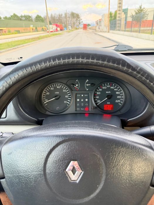 Renault Clio 1.2 16V 2001