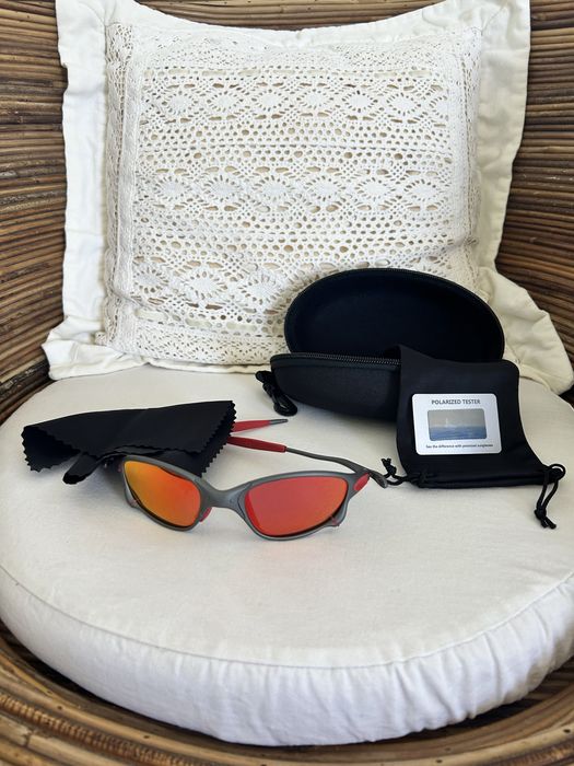 Óculos juliet cinza e vermelhos (metal)