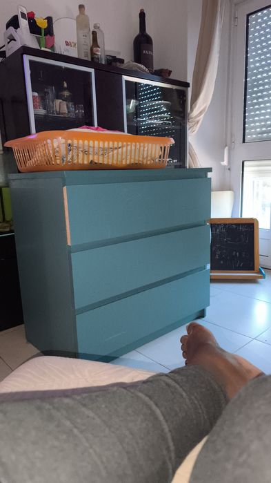 Cómoda azul  ikea