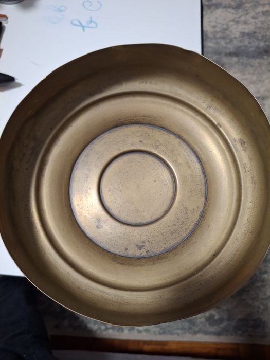 Copo de latão antigo