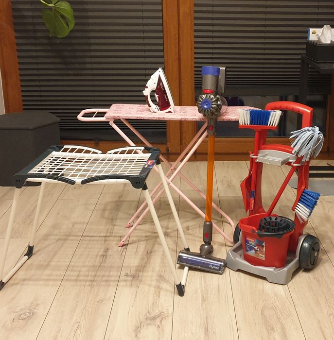 Zestaw zabawek .Miniatury viledy ,dysona ,bosha.