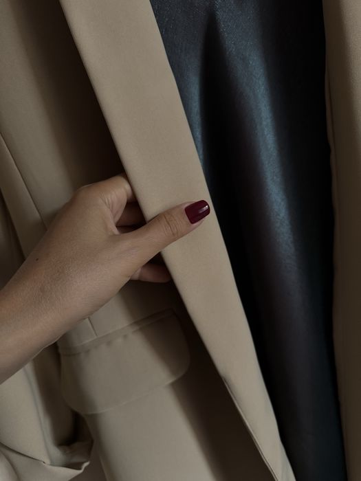 Сукня з переливчастої тканини р.38-40