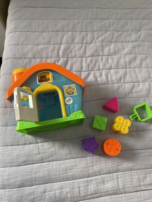Brinquedo casa para bebé