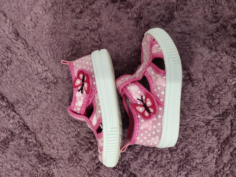 Дитячі босоніжки