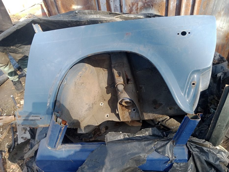 Переднее правое крыло на ВАЗ 2107