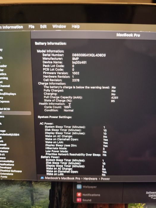 MacBook Pro 13” (2020) – Intel i5 – Dispenso Burlas