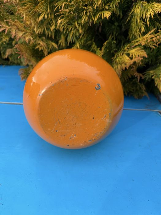 Гиря 28 кг стан відмінний , є пару сколів