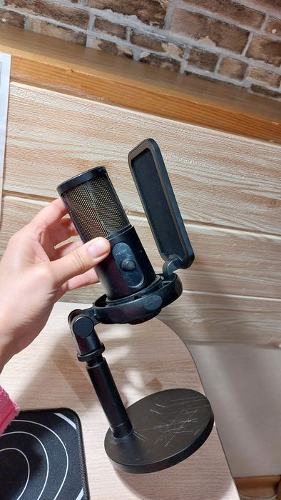 Мікрофон Signify RGB Hator