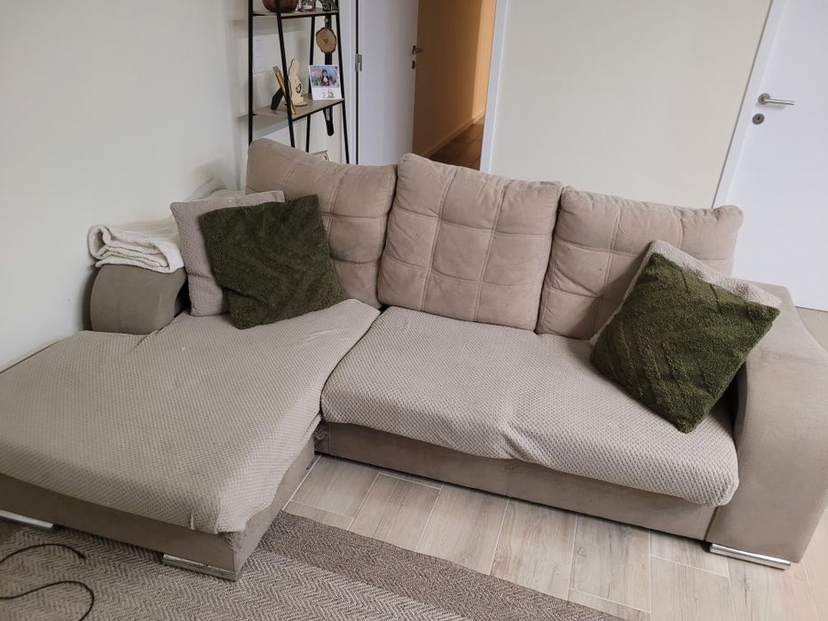 Sofá com chaise longue
