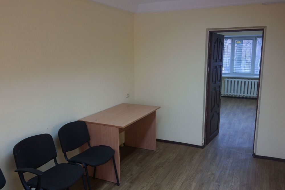 Офіс з автономним живленням! 45 м², вул. Кирилівська, 172 — Куренівка