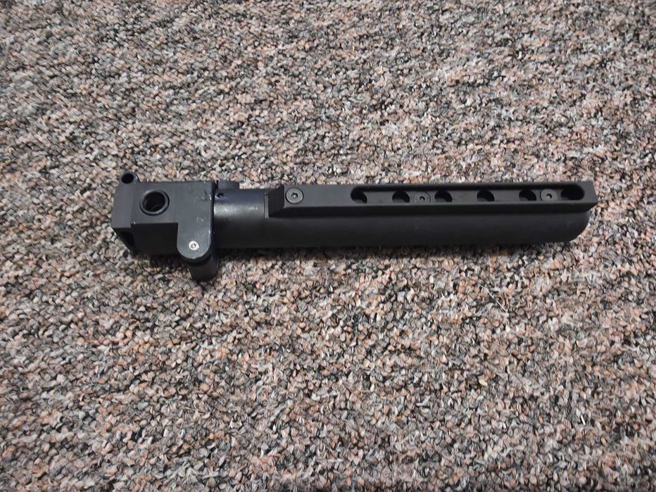 Двосторонній адаптер прикладу Ак