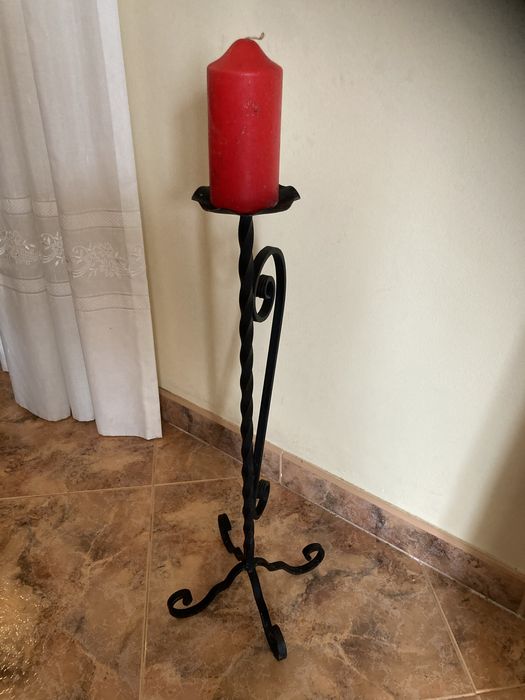 Suporte em ferro para colocar vela preto