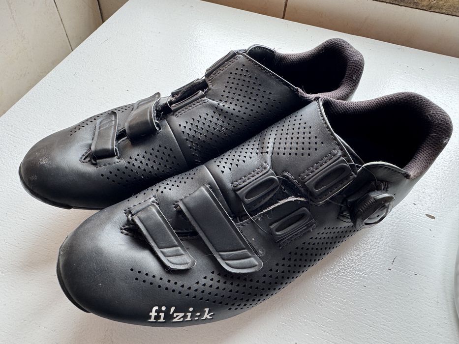 Sapatos Fizik R4