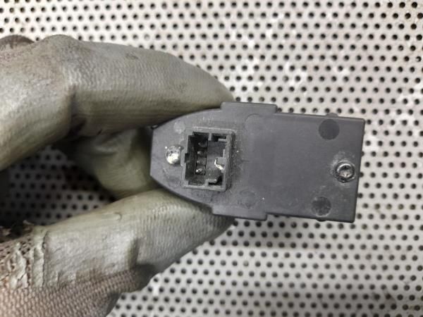 Comando / botão / interruptor vidros frente direito ALFA ROMEO 159 (93