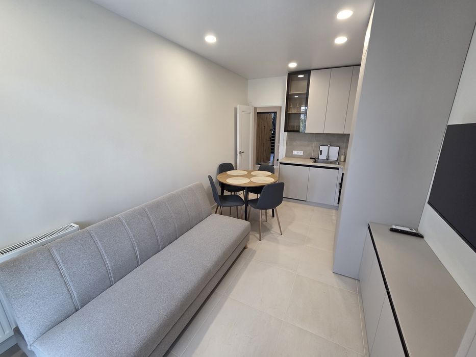 Квартира в центрі подобово Шевченка 28  platinum apart