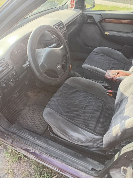 Продам вектра а 1.6бен