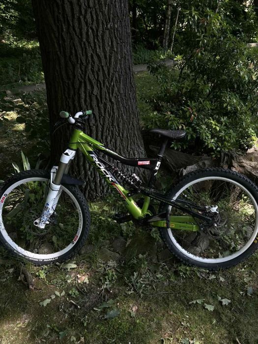 Rower enduro rockmaschine