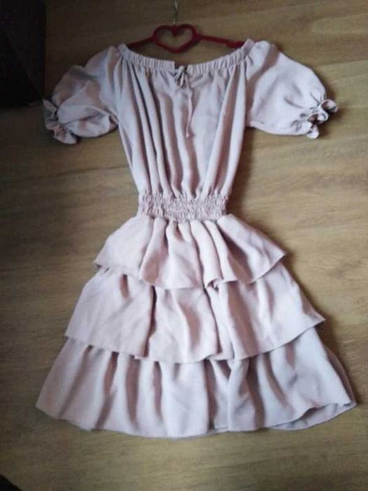 Sukienka pudrowy róż