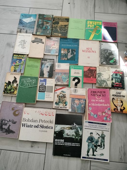 Książki stan różny