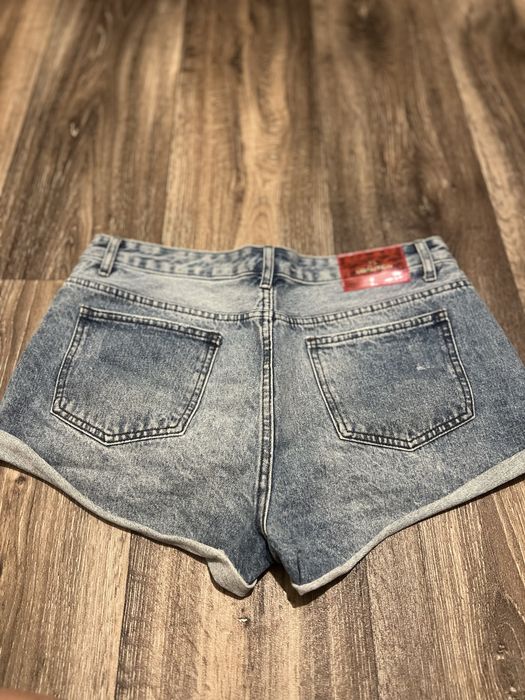 Жіночі джинсові шорти
