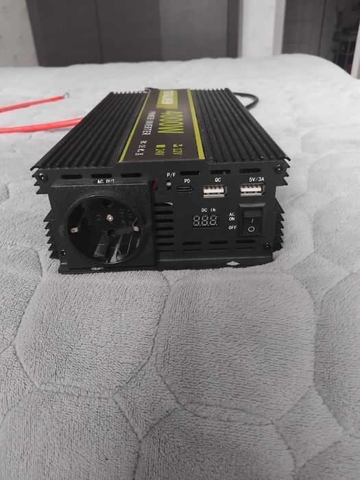 Інвектор перетворювач напруги