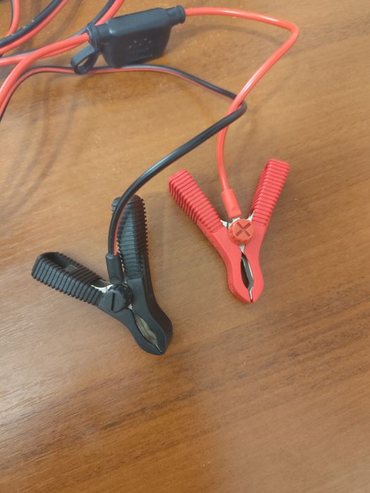 Зарядний пристрій Bosch C3