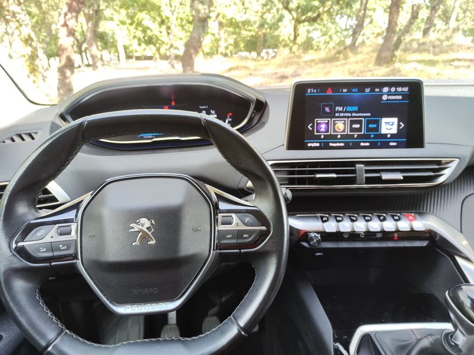 Peugeot 3008 Active 1.5 BlueHDi 130cv