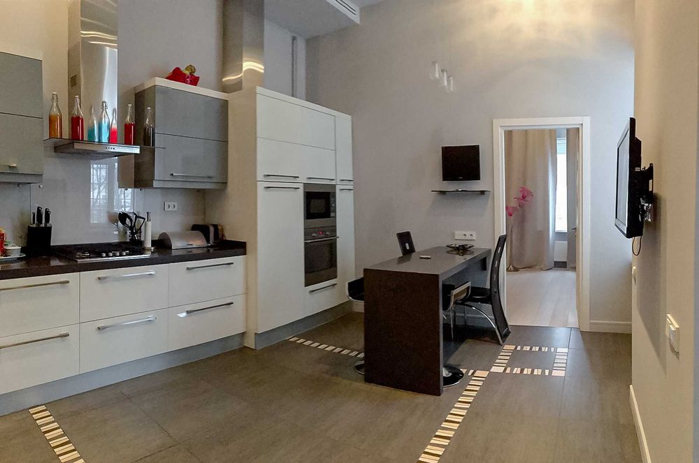 Оренда, вул. Лютеранська, 16, 5 кімнат, 260 м², Kiyv rent apartment