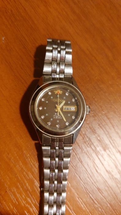 Продам женские часы Orient