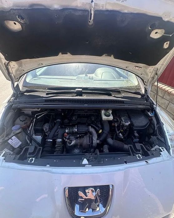 Peugeot 5008 2011p