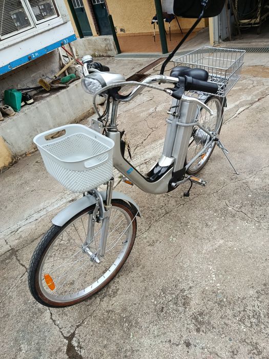 Bicicleta elétrica 36v roda 24.