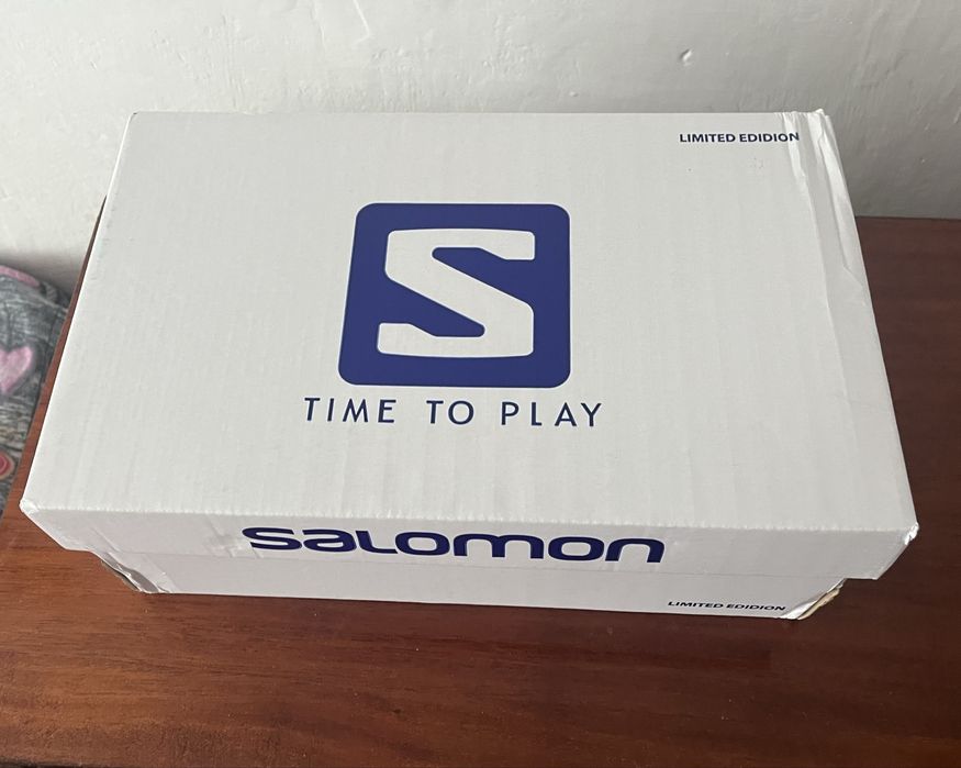 Продам зимові кросівки.