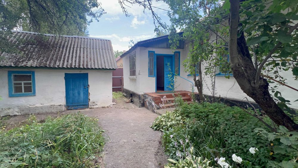 Будинок ПІД ЗНЕСЕННЯ та 25 соток у с.Княжичі 7 км до Києва