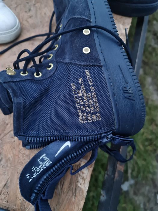 Кросівки оригінал в асортименті Nike Lacosta premiata