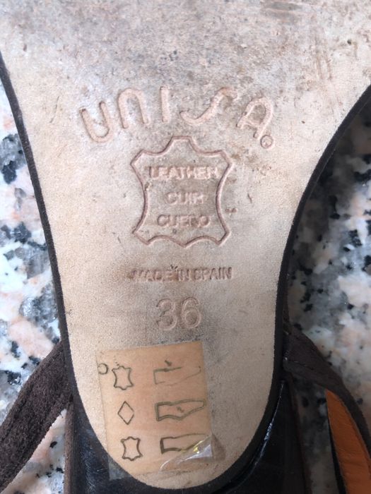 Sandalia couro 36