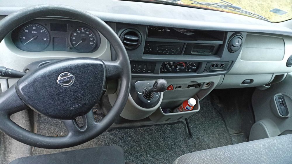 NISSAN INTERSTAR Renault Master 2.5dCI Automat Długi Wysoki Ładny stan