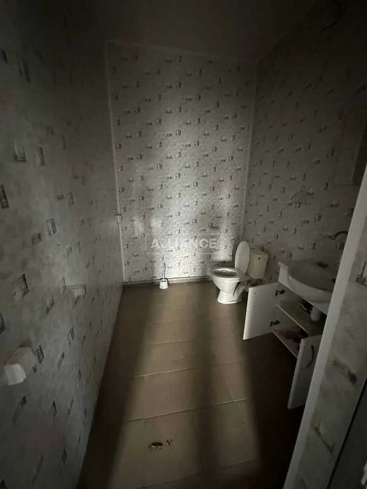 Продам Складські приміщення з адмін будівлями 630 м2, 50 кВт, 24 сот.