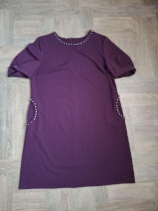 Сукня розміру 52