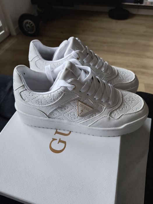 Buty sportowe Guess