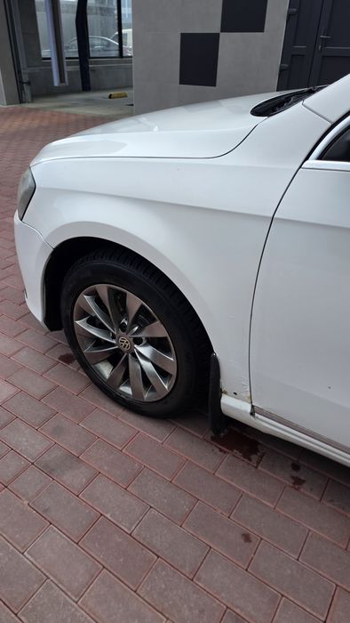 Passat B7 2011 2.0 дизель Автомат європа