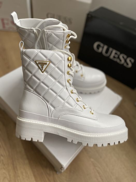 Botki Guess r 40