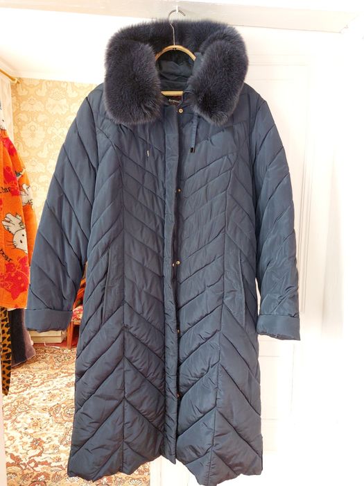 Продам удлинённый женский пуховик пальто зимнее. Размер 58