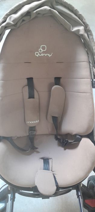 Quinny - Carrinho bebe com guarda sol