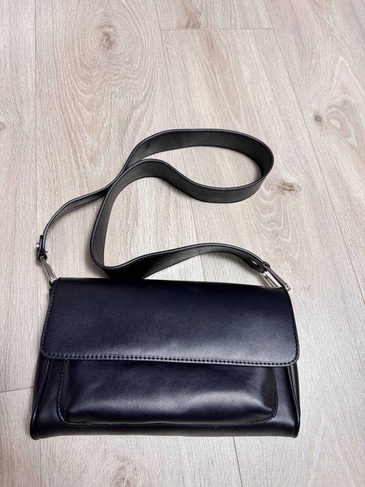 Чорна сумочка Reserved