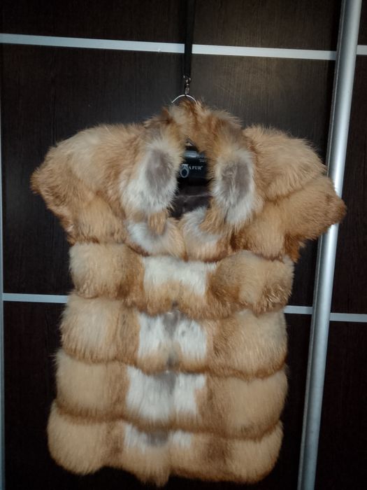 Меховая жилетка VLASAFUR