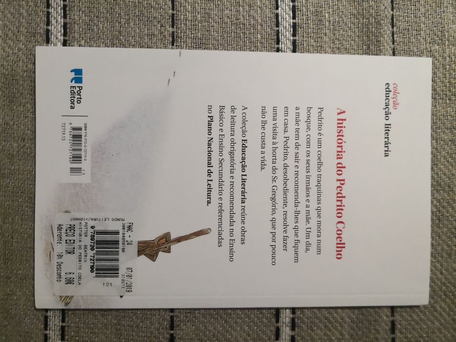 Livro A história de Pedrito Coelho de Beatrix Potter