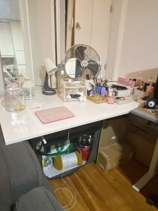 Vendo secretária IKEA ajustável em pé / sentado