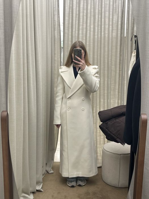 Пальто Bazhane.