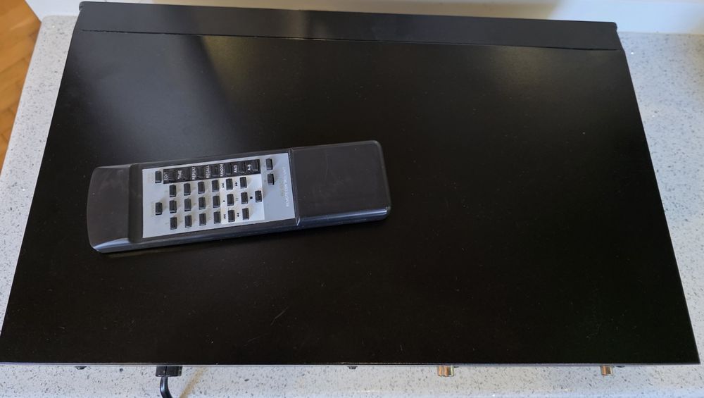 CD програвач Marantz CD 4000/N3B