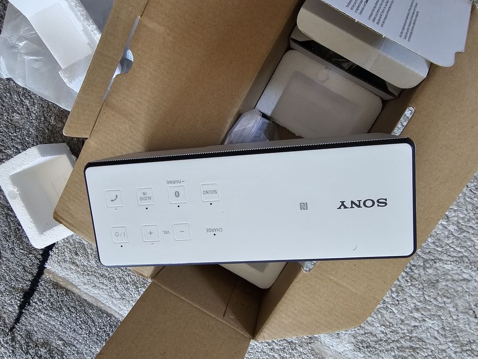 Coluna Sony SRS X3 branca